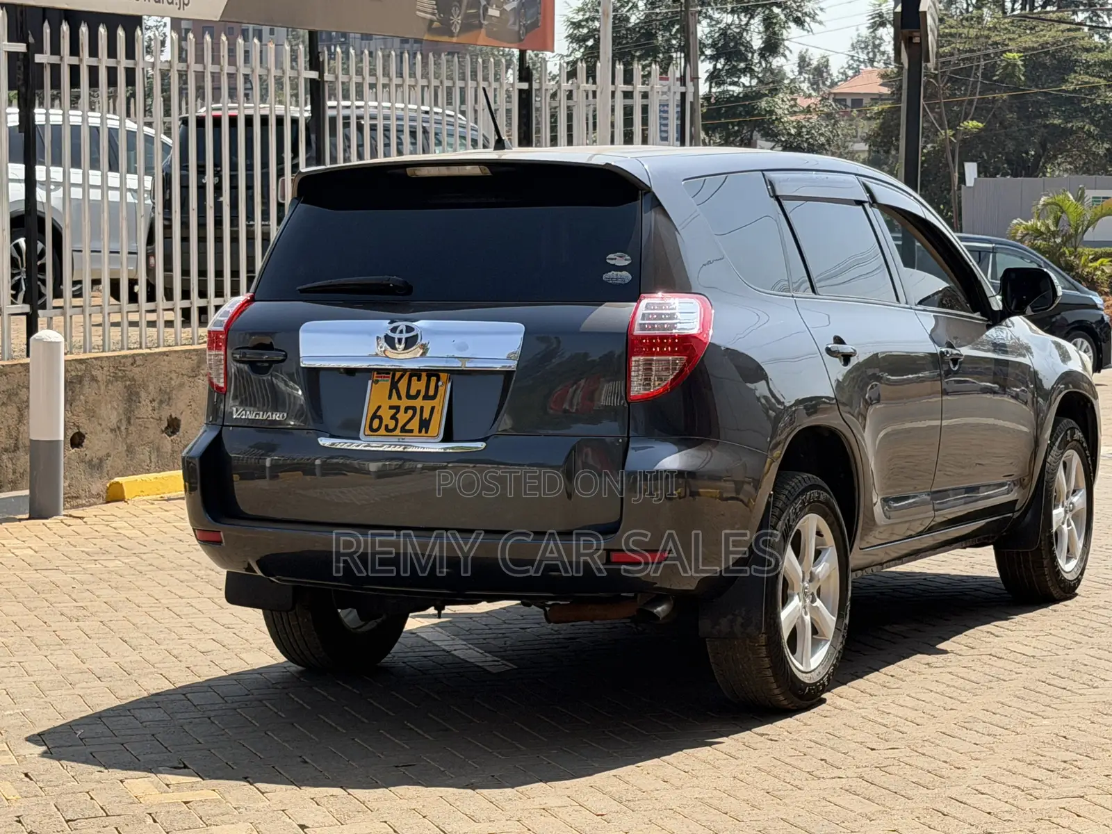 Toyota Vanguard 2008 Gray