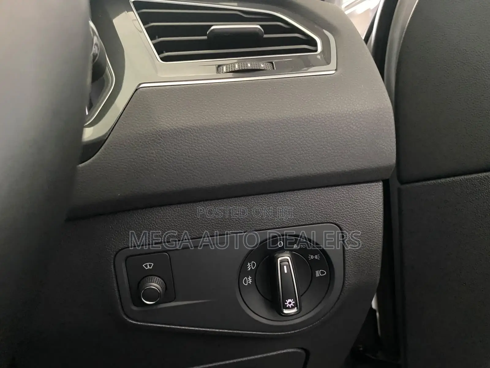 Volkswagen Tiguan 2019 Gold