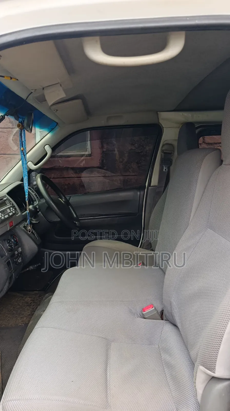Nissan 100 2015 White