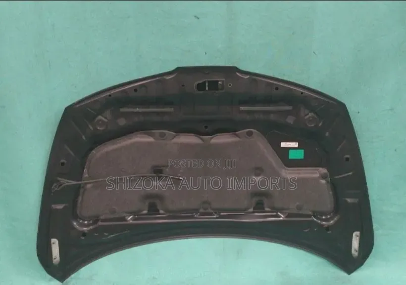 Bonnet Nissan Tiida C11 2007