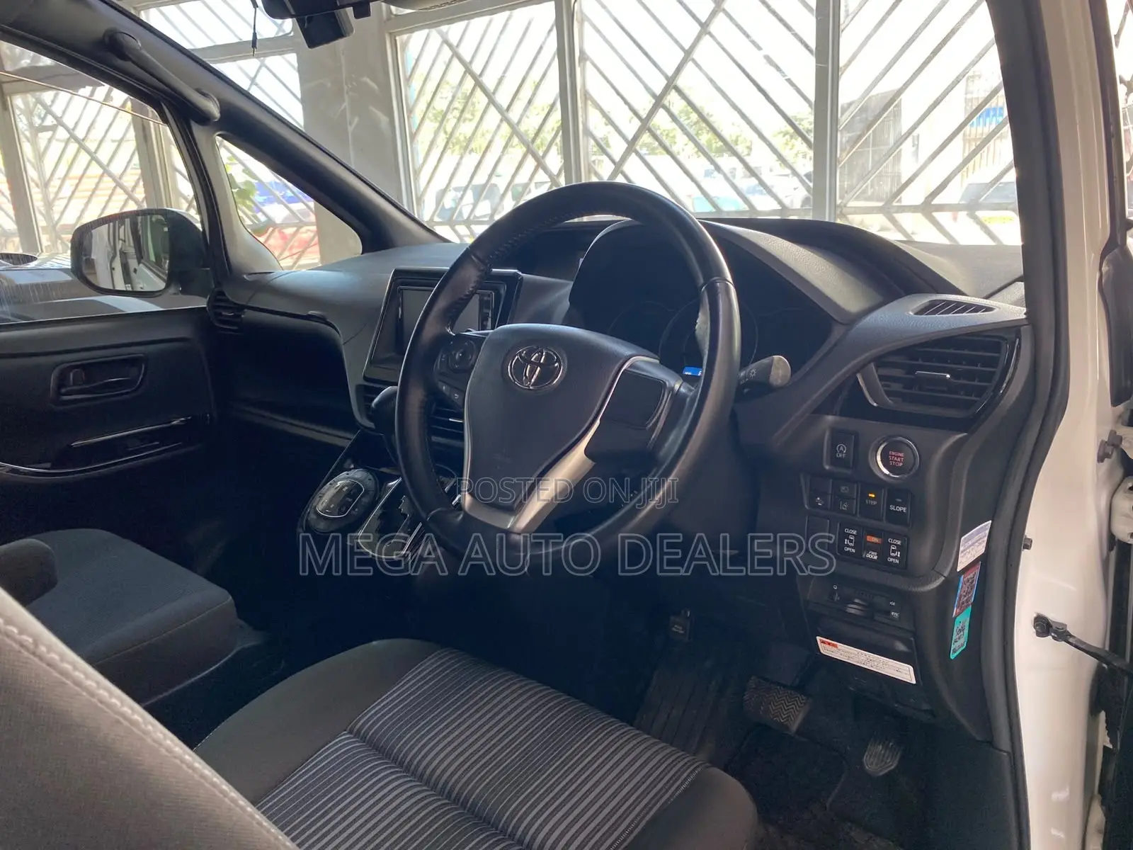 Toyota Noah 2019 White