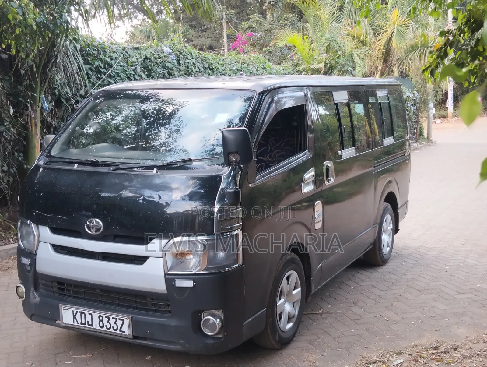 Toyota HiAce 2015 Black