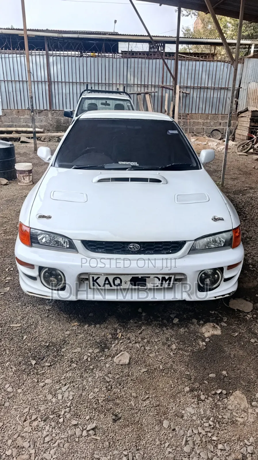 Subaru Legacy 2004 White