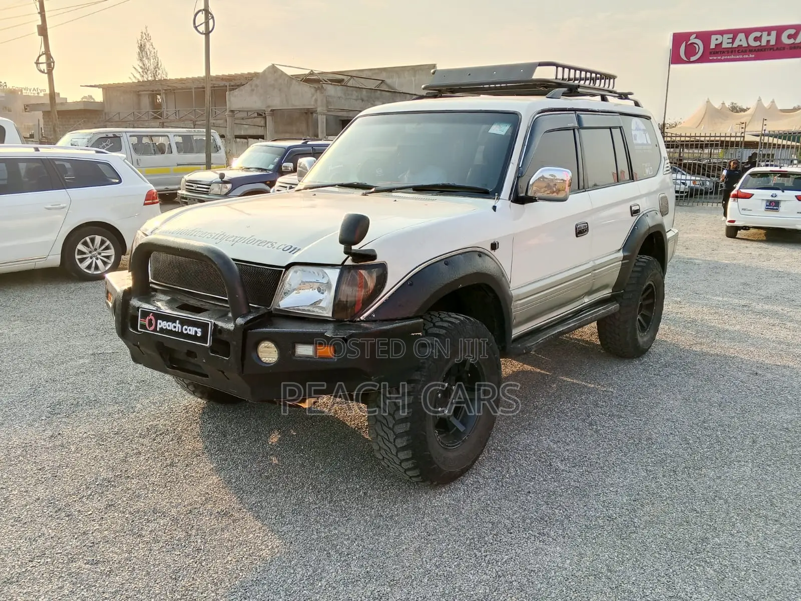 Toyota Land Cruiser Prado 2000 White
