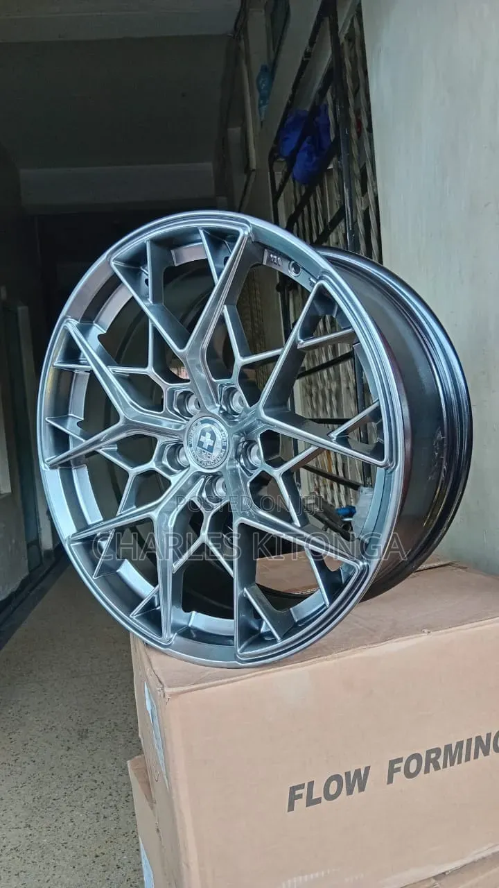 Size 18x8.0j Semi-Offset
