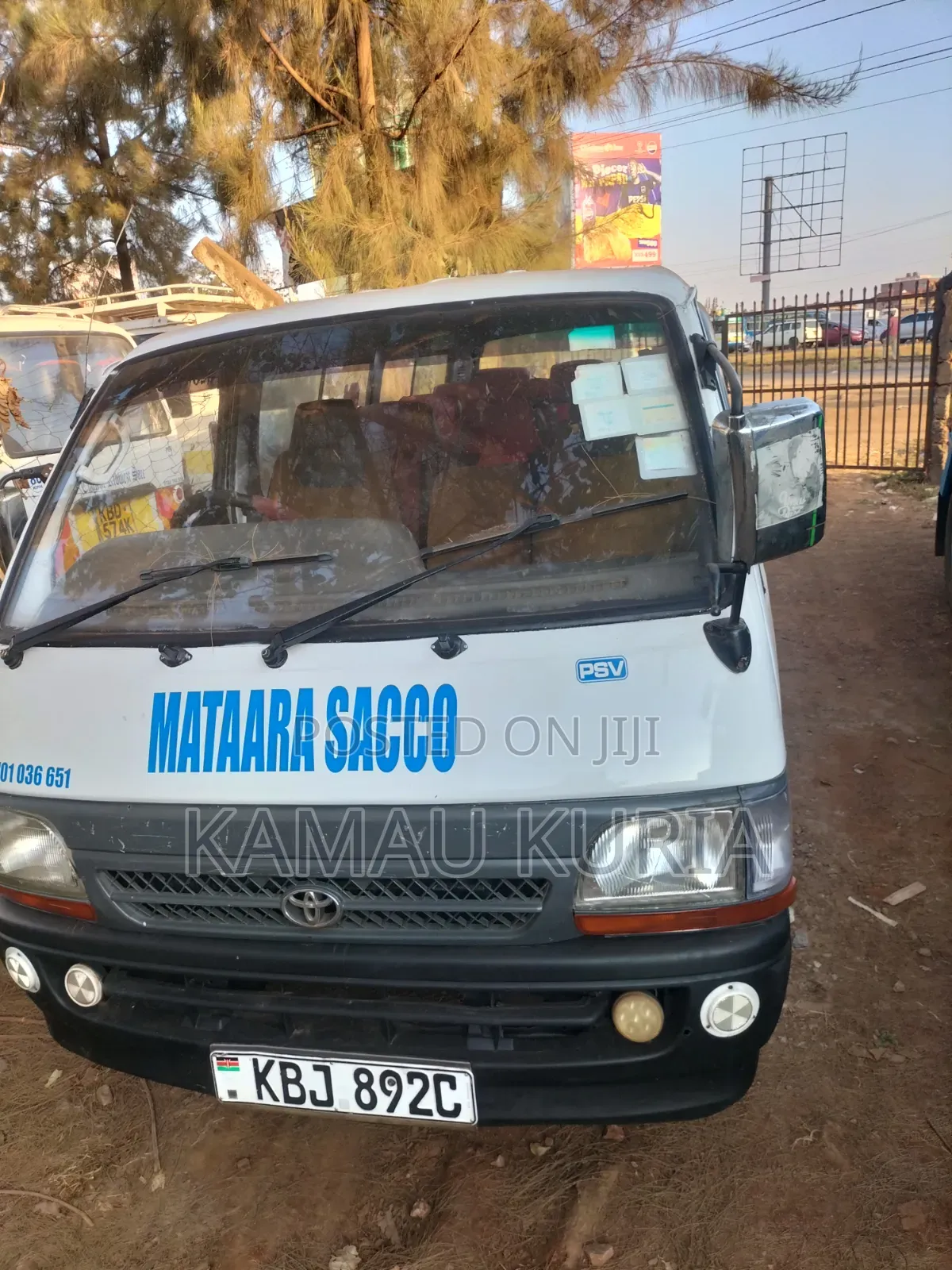 Toyota HiAce 2003 White