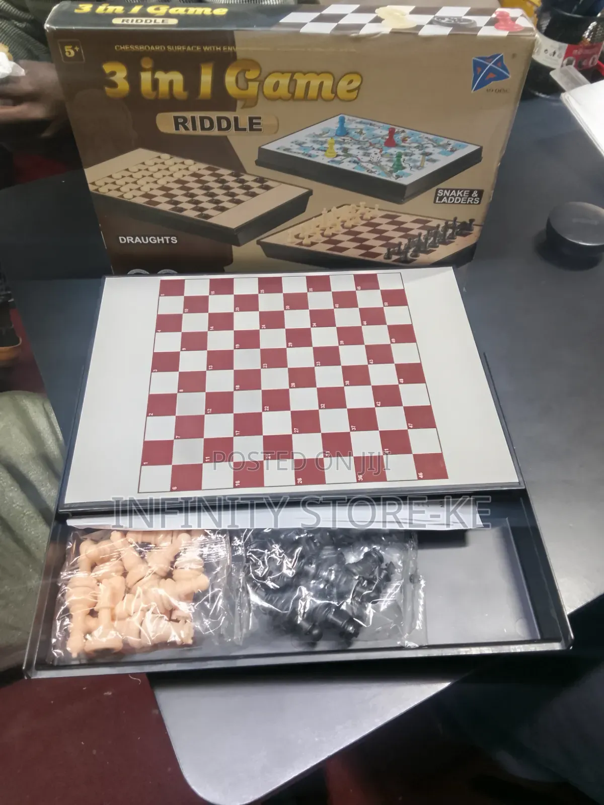 Fun 3 in 1board Games ( Draught,Chess and Snakes and Ladders