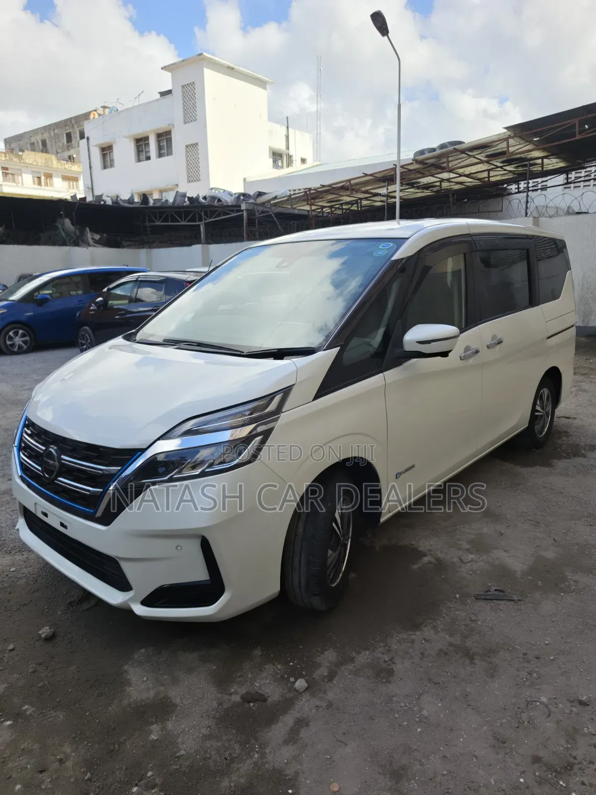 Nissan Serena 2019 White