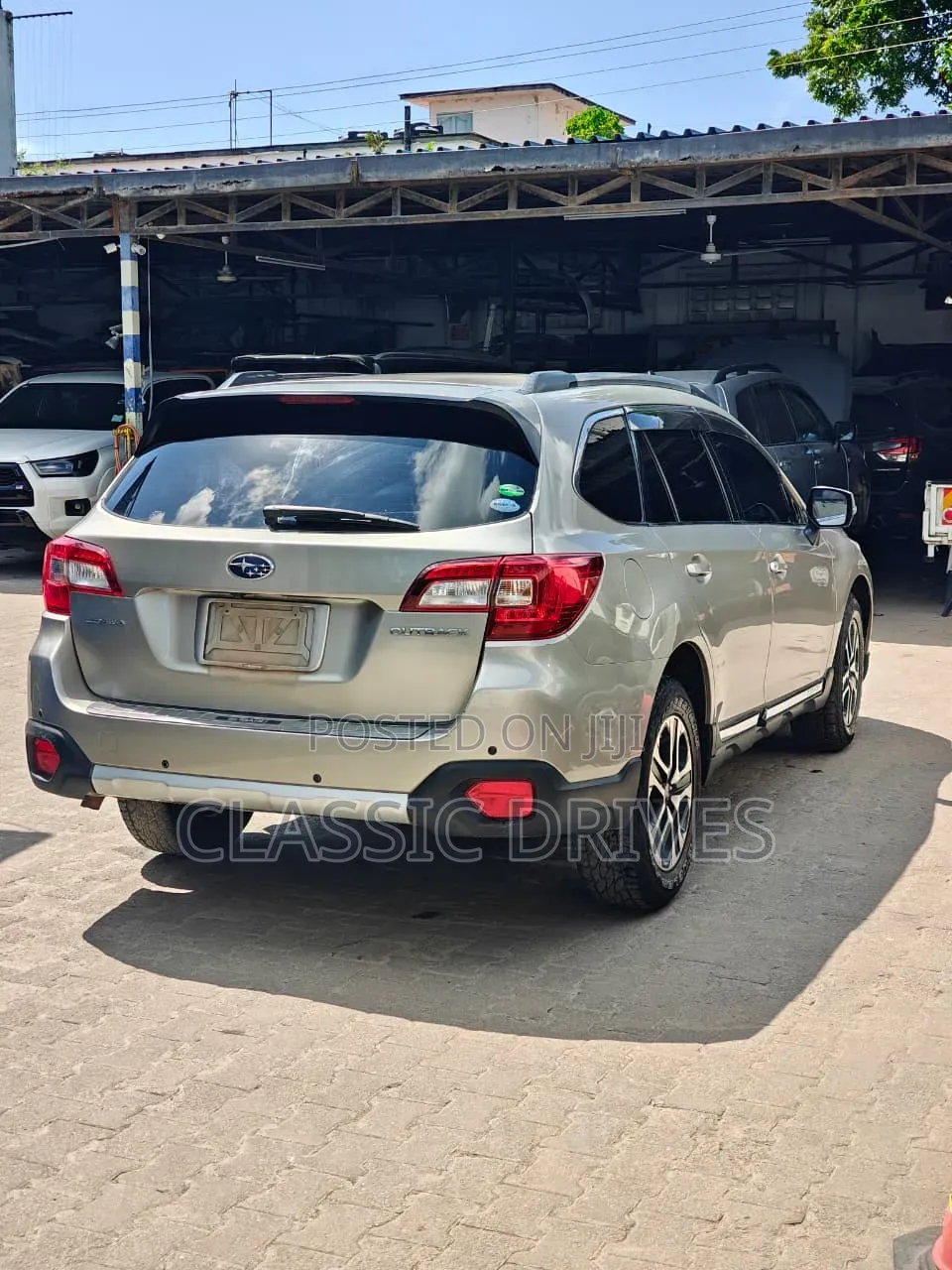 Subaru Outback 2017 Brown