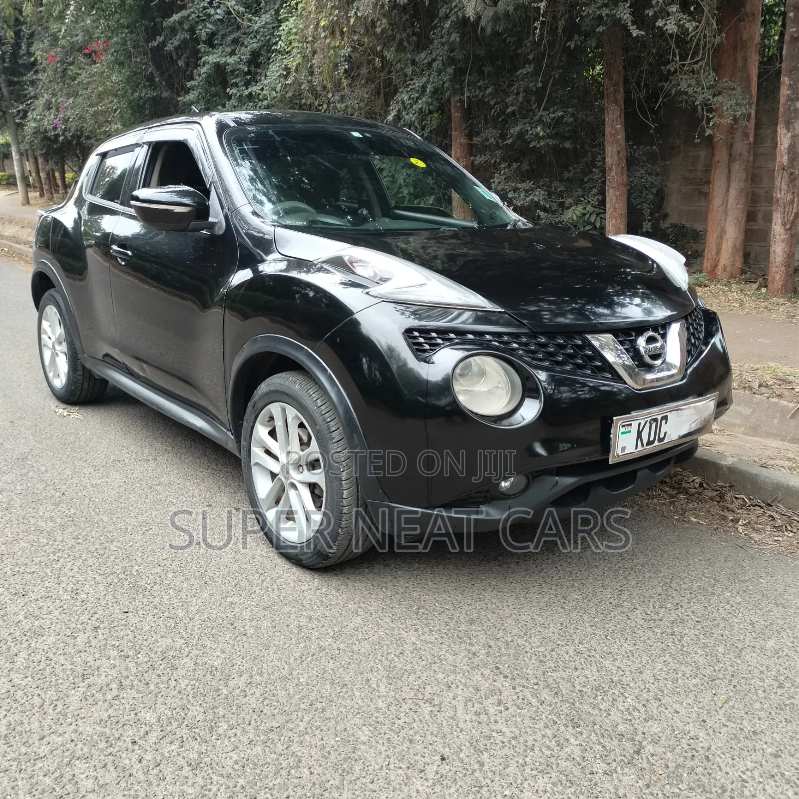 Nissan Juke S 4dr Hatchback (1.6L 4cyl Turbo CVT) 2014 Black