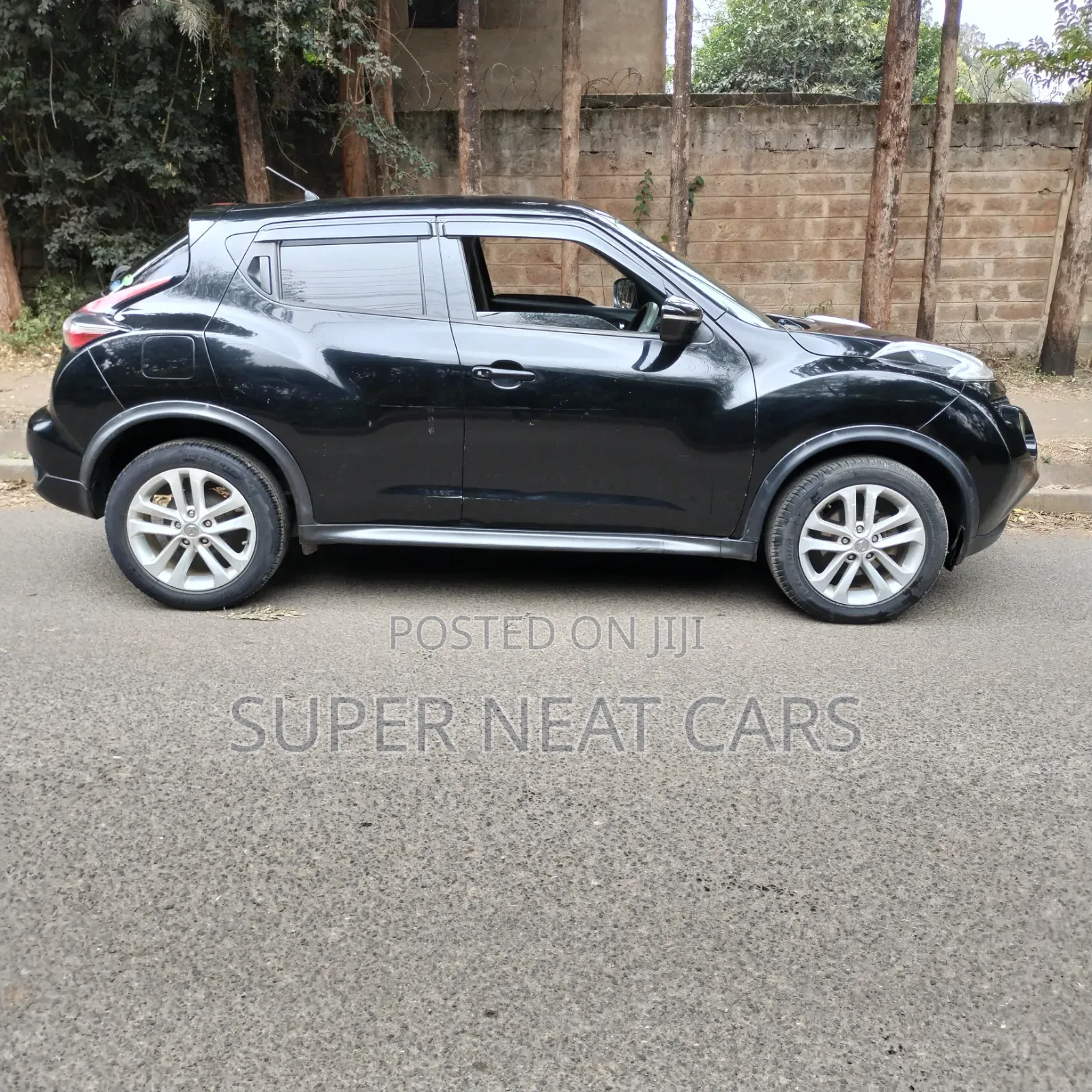 Nissan Juke S 4dr Hatchback (1.6L 4cyl Turbo CVT) 2014 Black