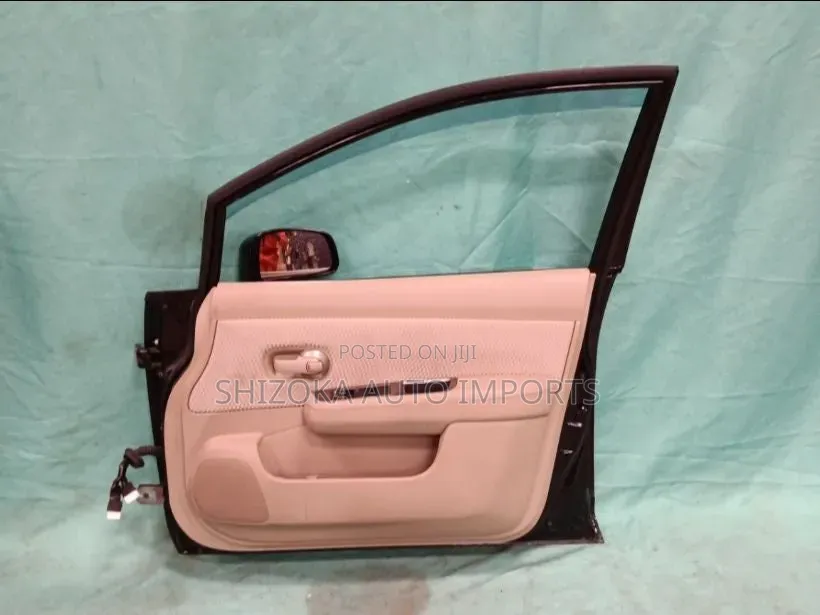 F Door Assy Rh Nissan Tiida C11 2011