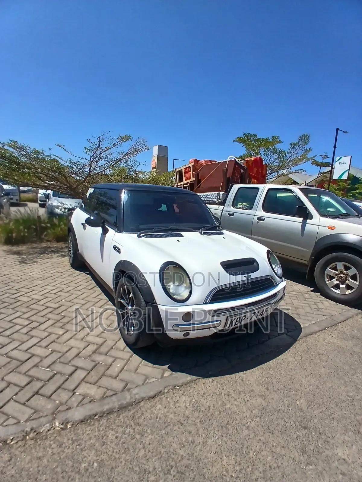 Mini Cooper Base 2003 White