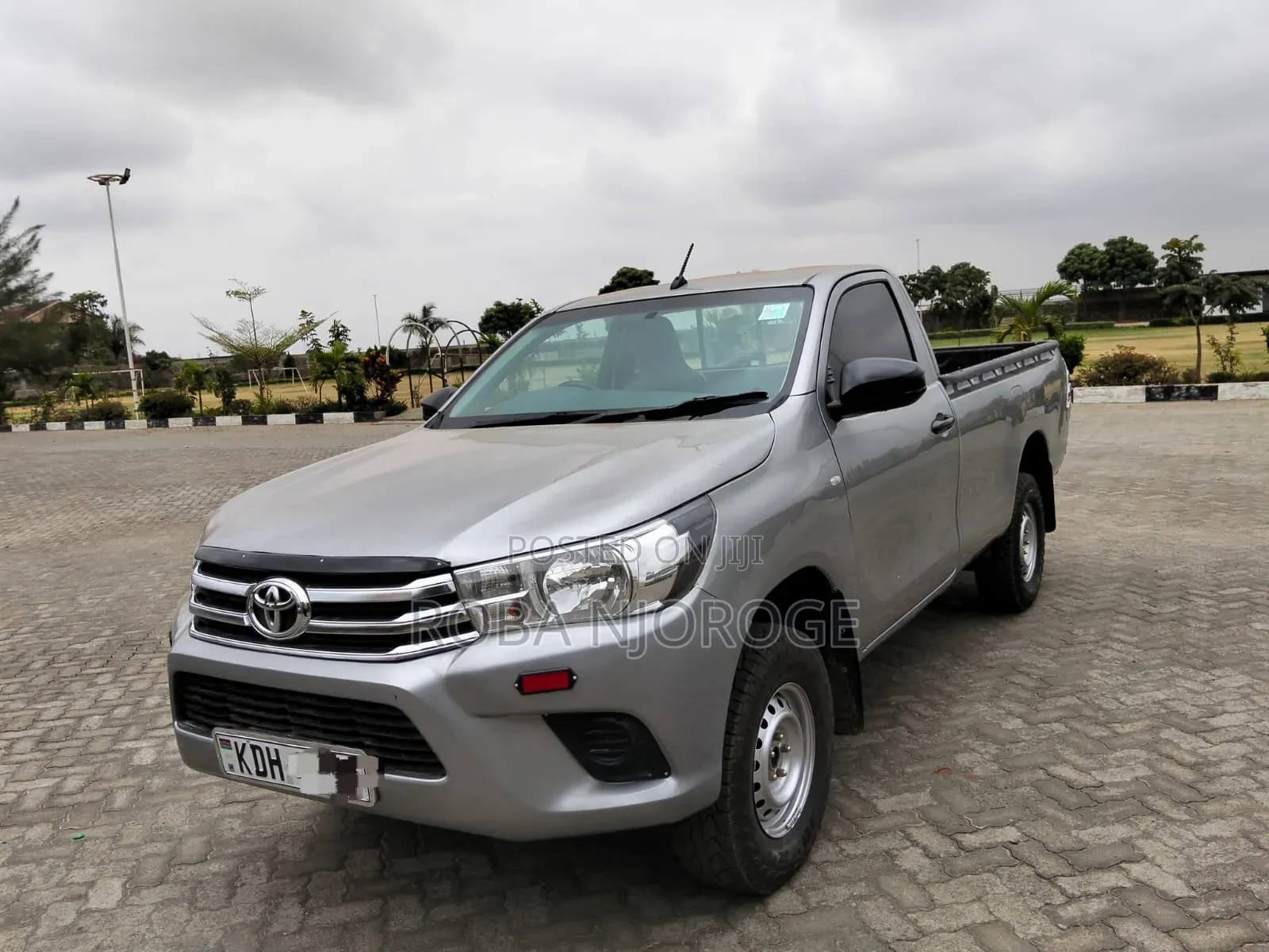 Toyota Hilux Revo Single Cab Deisel 2.4 RWD 2017 Gray