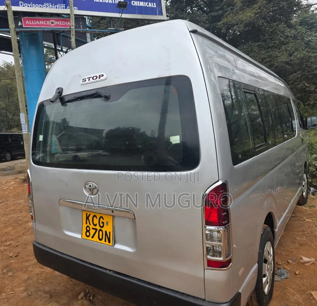 Toyota HiAce 2010 Silver