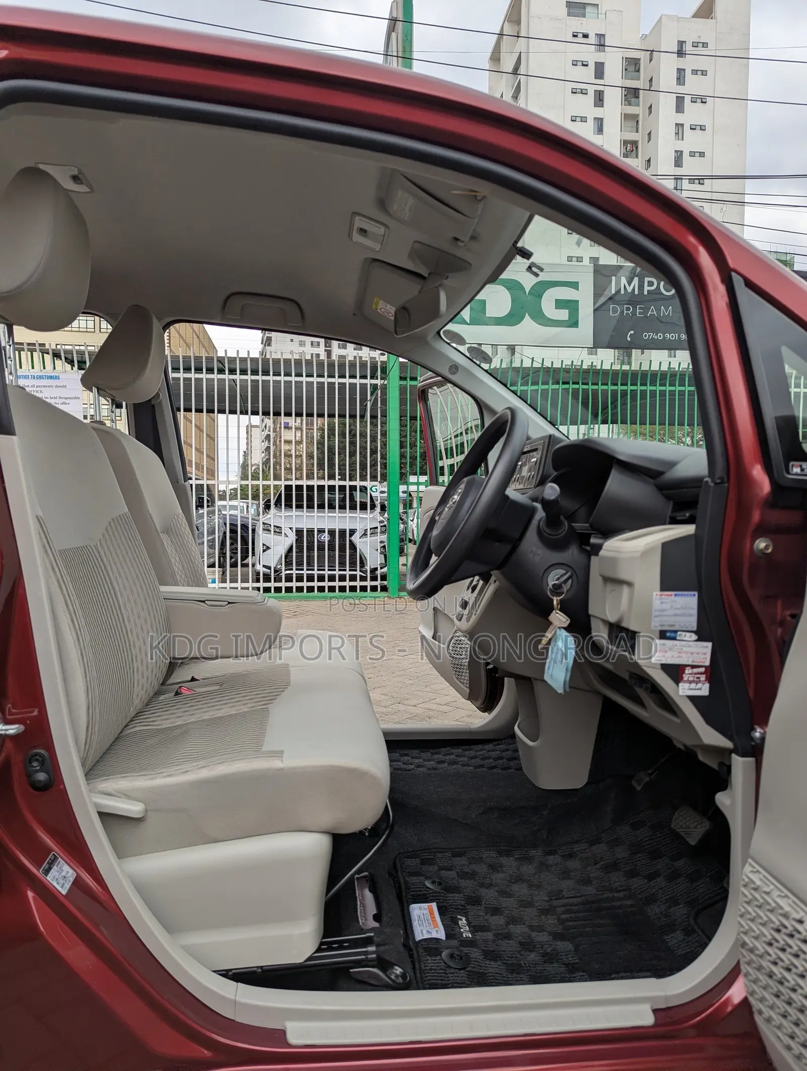 Daihatsu Move 2019 Red