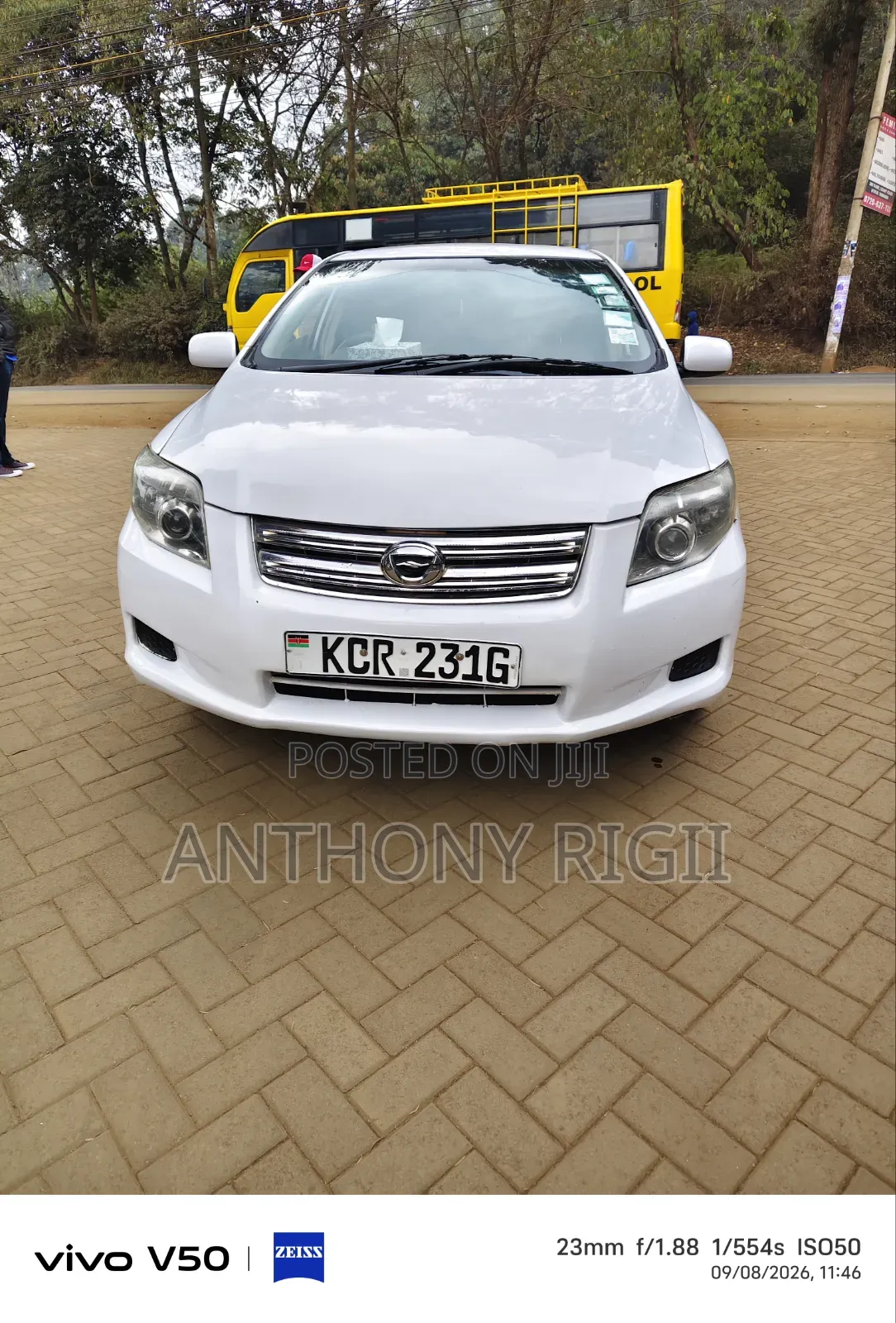 Toyota Sienta 2011 White