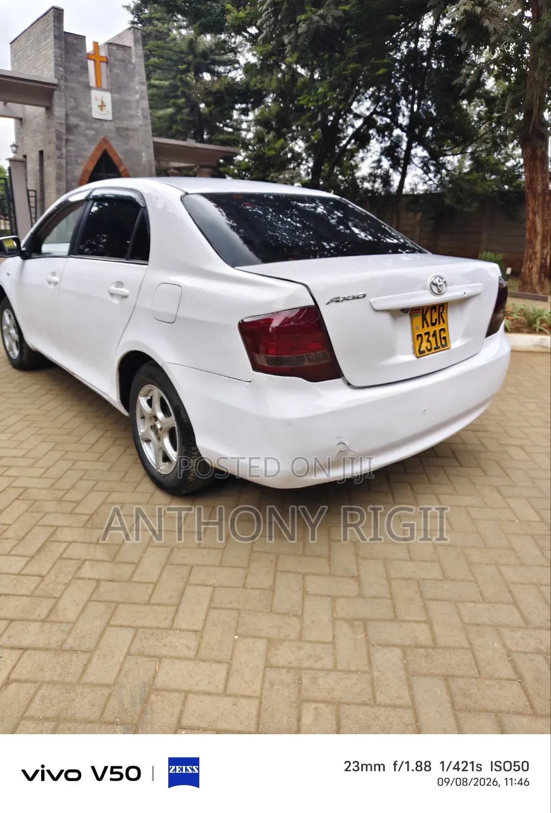 Toyota Sienta 2011 White