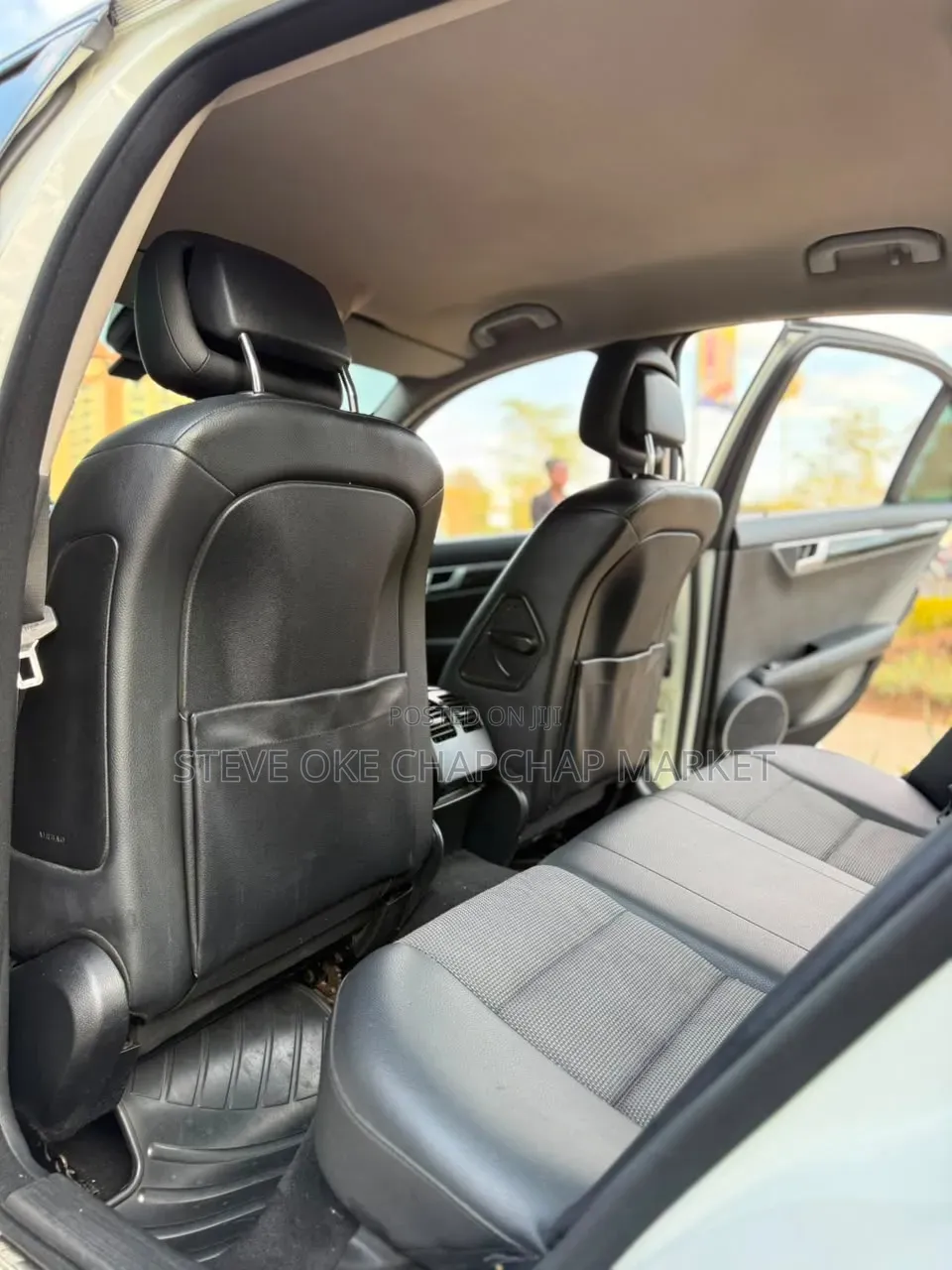 Mercedes-Benz C200 2011 White