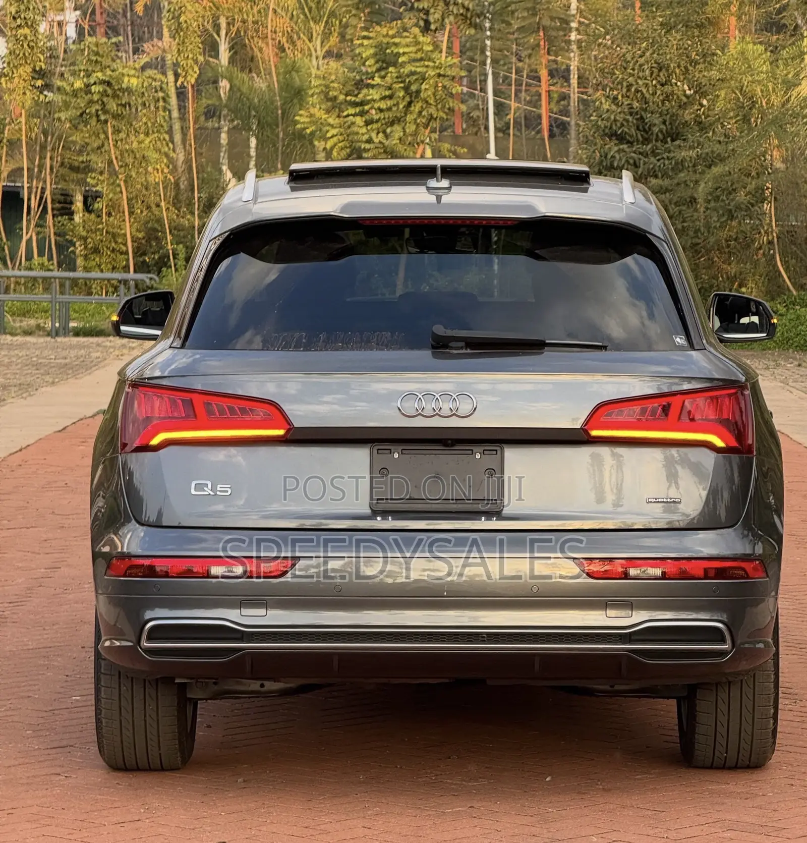 Audi Q5 2.0T Premium AWD quattro 2019 Gray