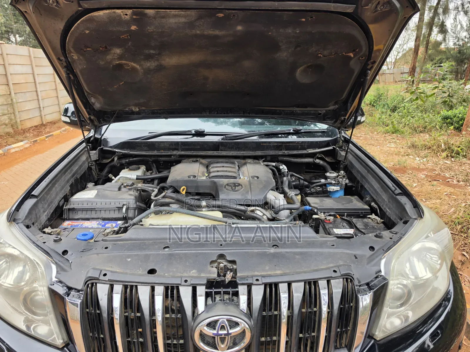 Toyota Land Cruiser Prado 2011 Black