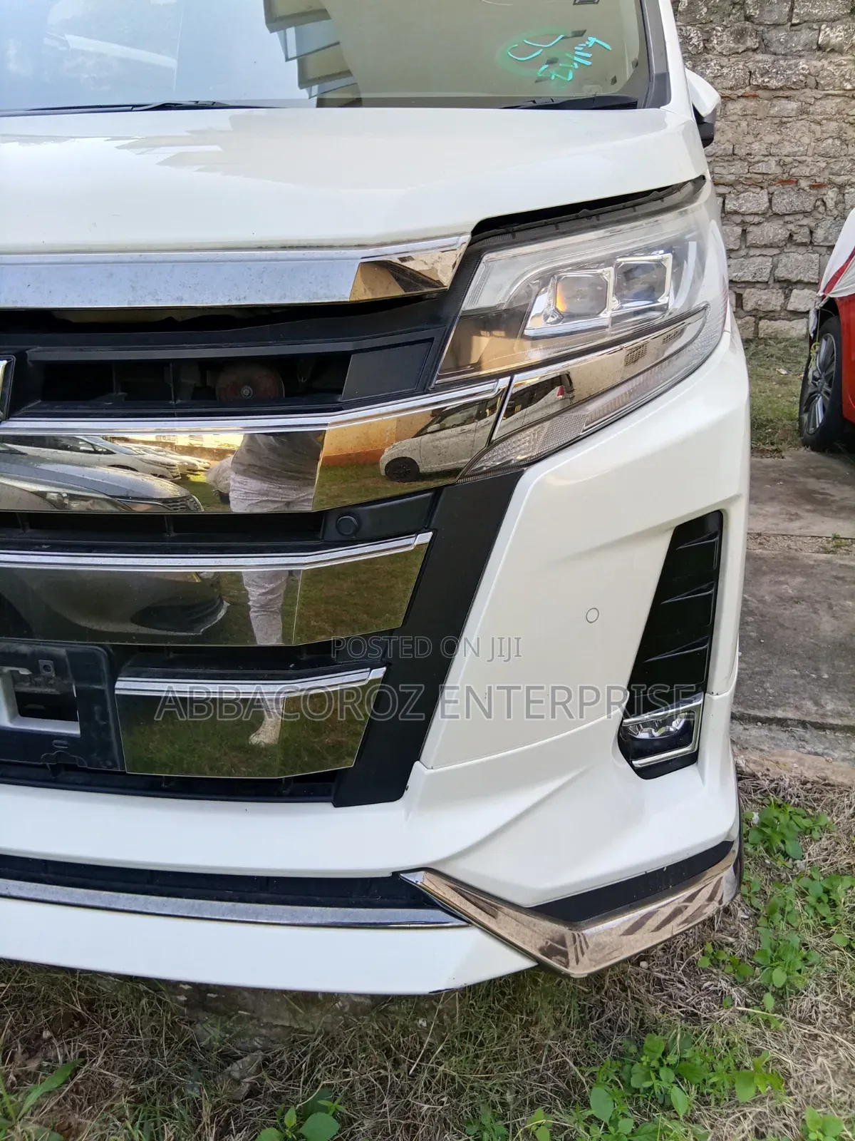 Toyota Noah 2018 White