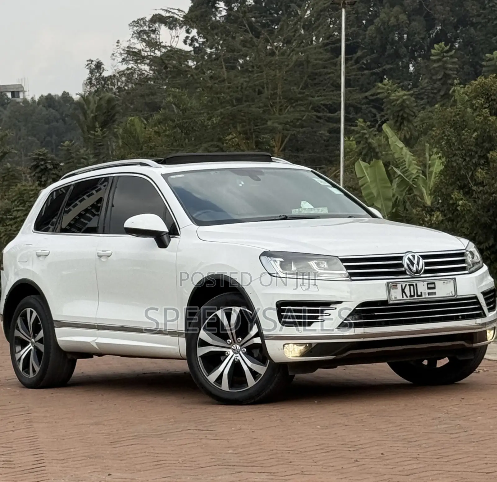 Volkswagen Touareg 2016 White