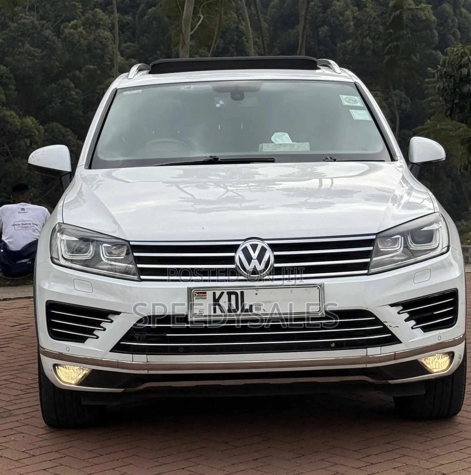 Volkswagen Touareg 2016 White