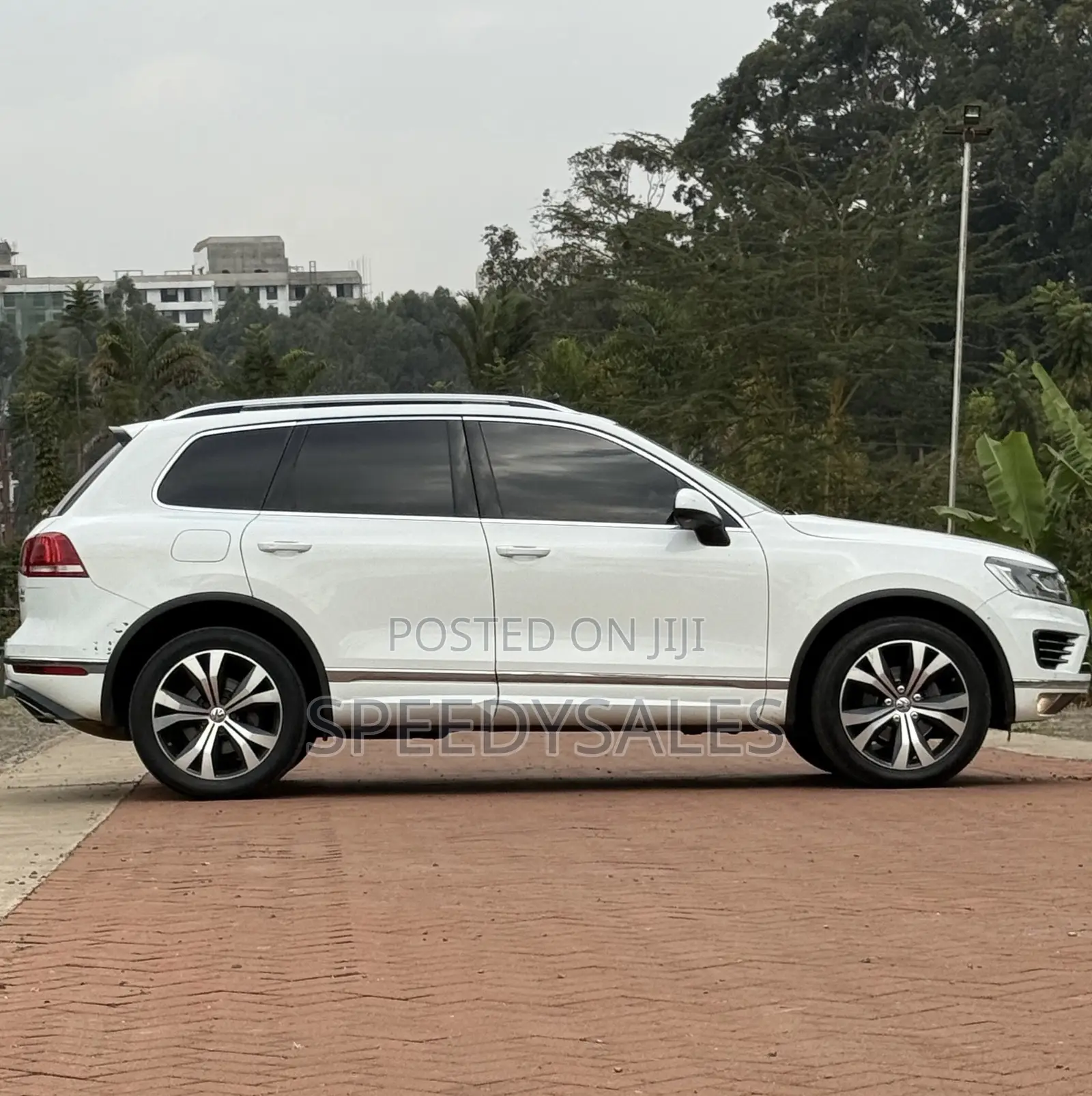 Volkswagen Touareg 2016 White