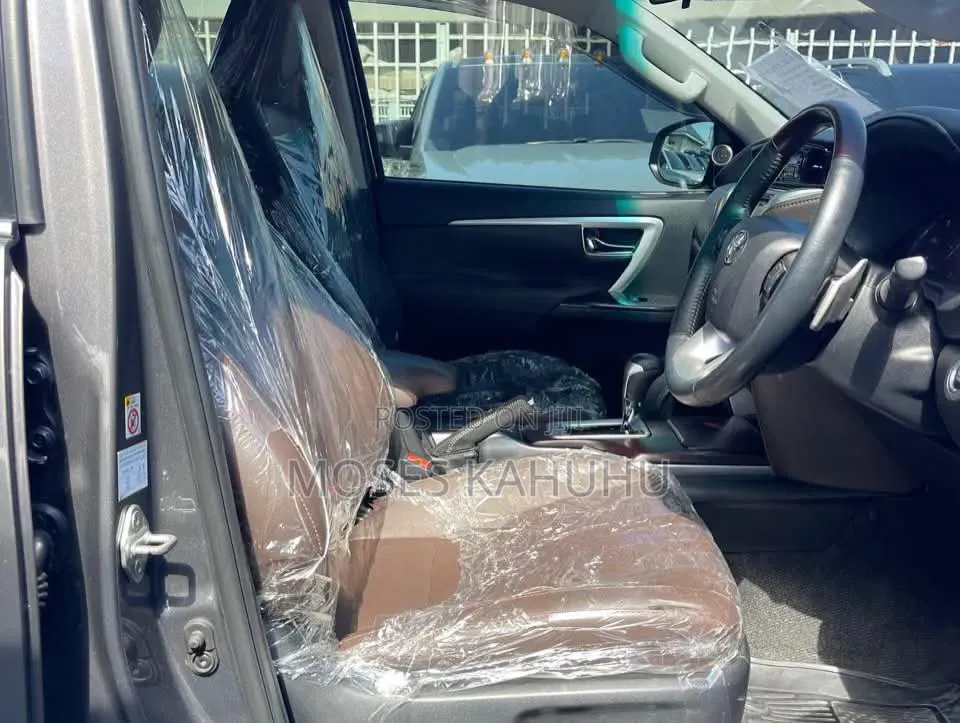 Toyota Fortuner 2.8 D RWD 2019 Gray