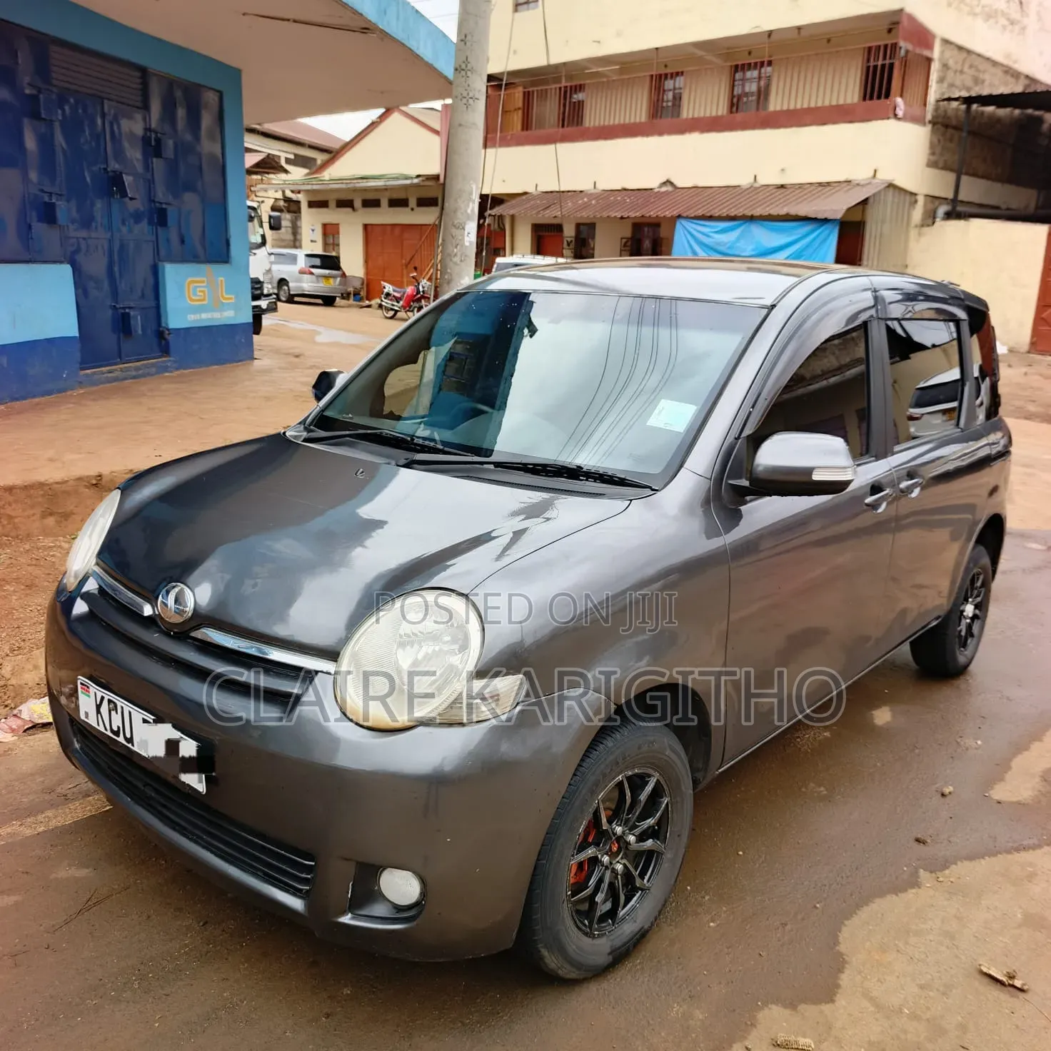 Toyota Sienta 1.5 FWD 2013 Gray