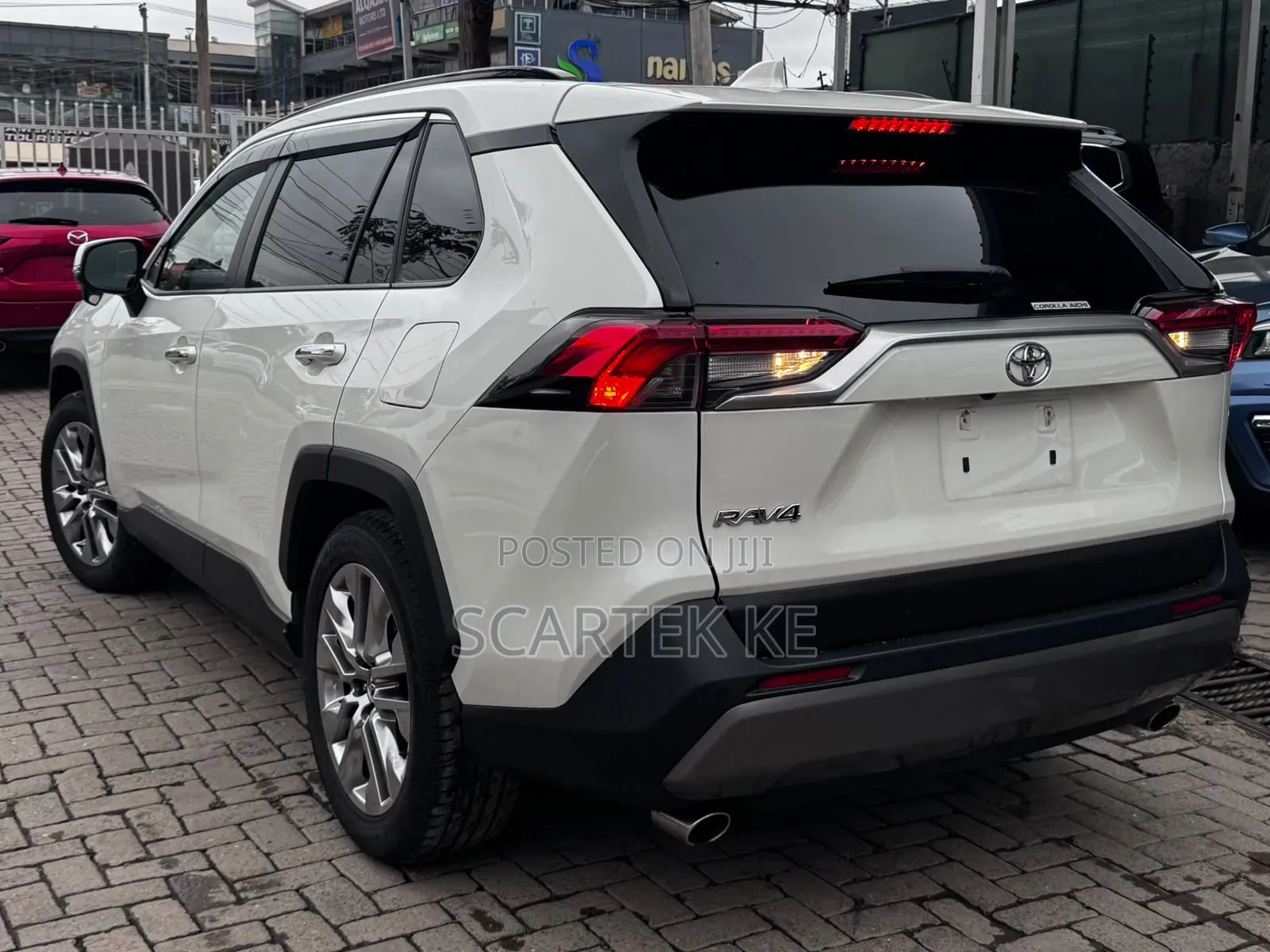 Toyota RAV4 2019 White