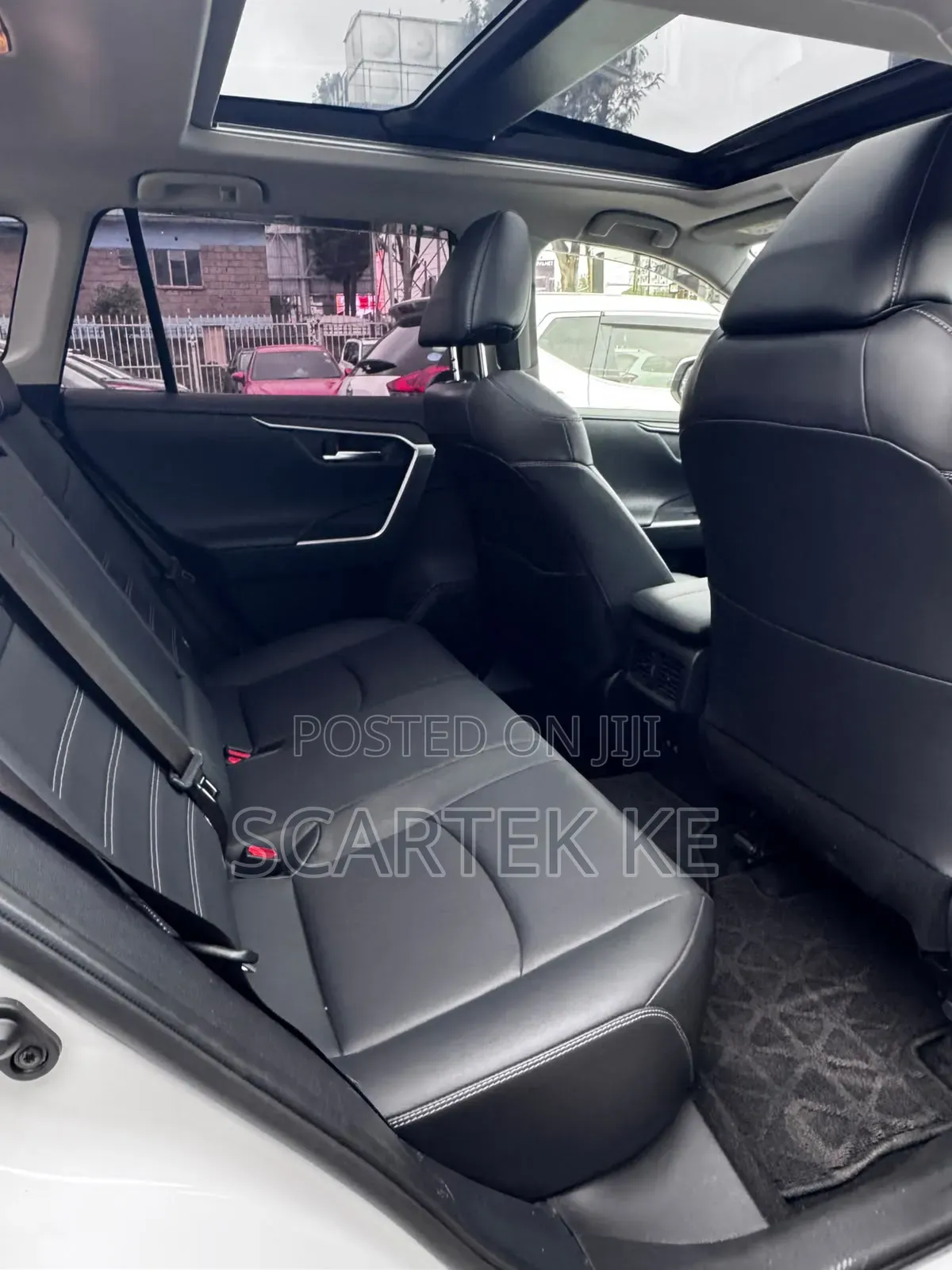 Toyota RAV4 2019 White