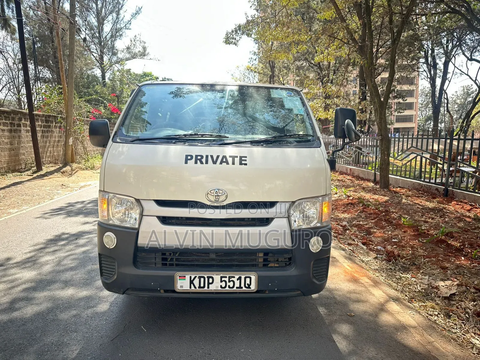 Toyota HiAce 2016 White