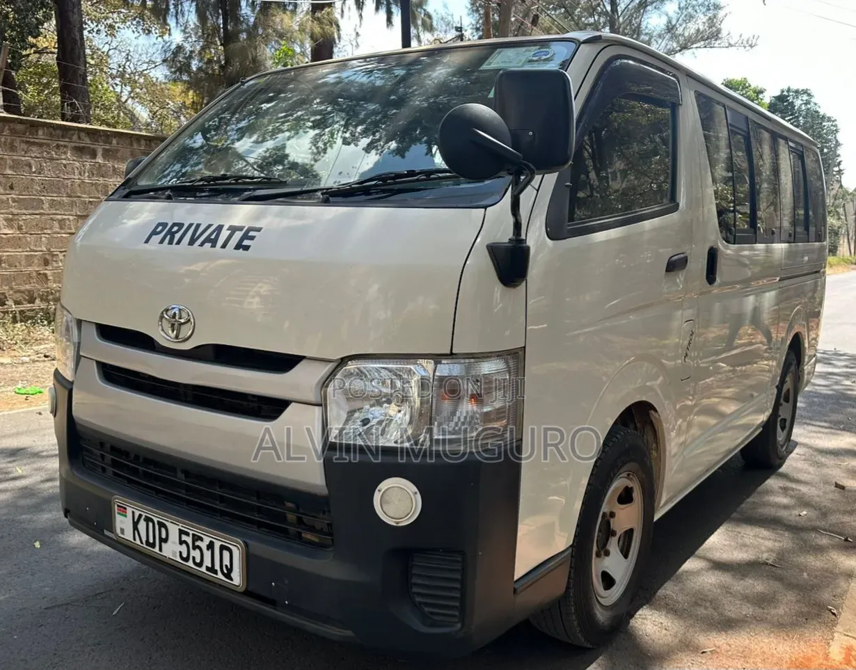 Toyota HiAce 2016 White