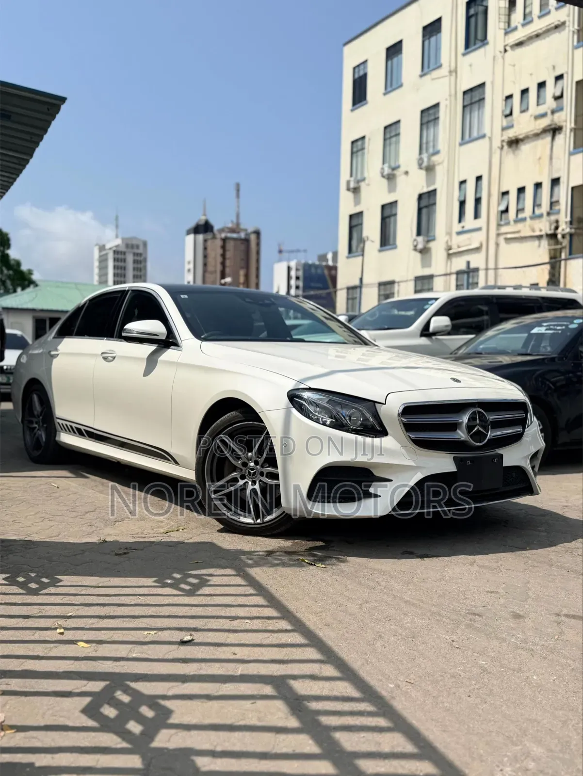 Mercedes-Benz C200 2019 Off white