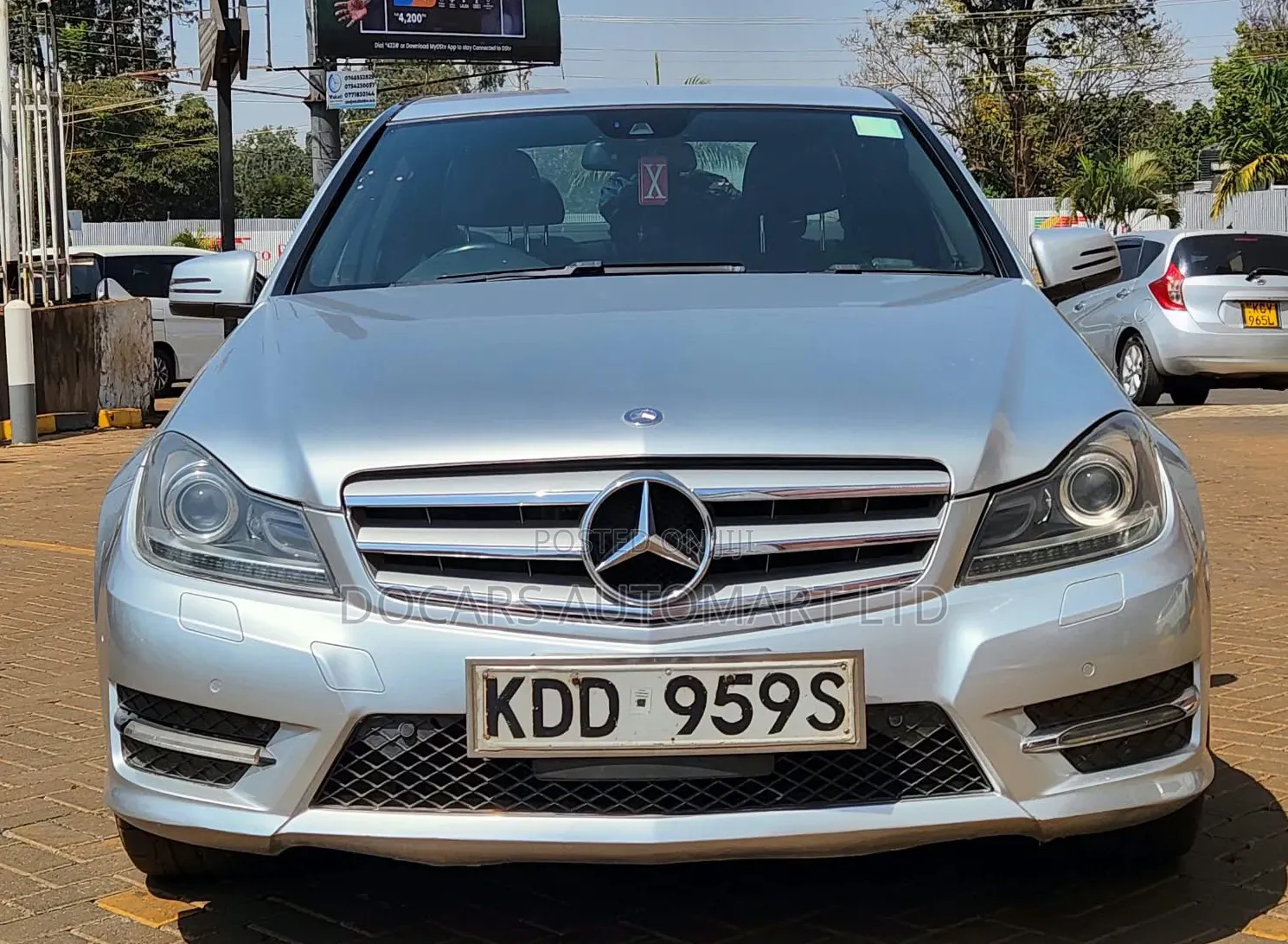 Mercedes-Benz C200 2014 Silver