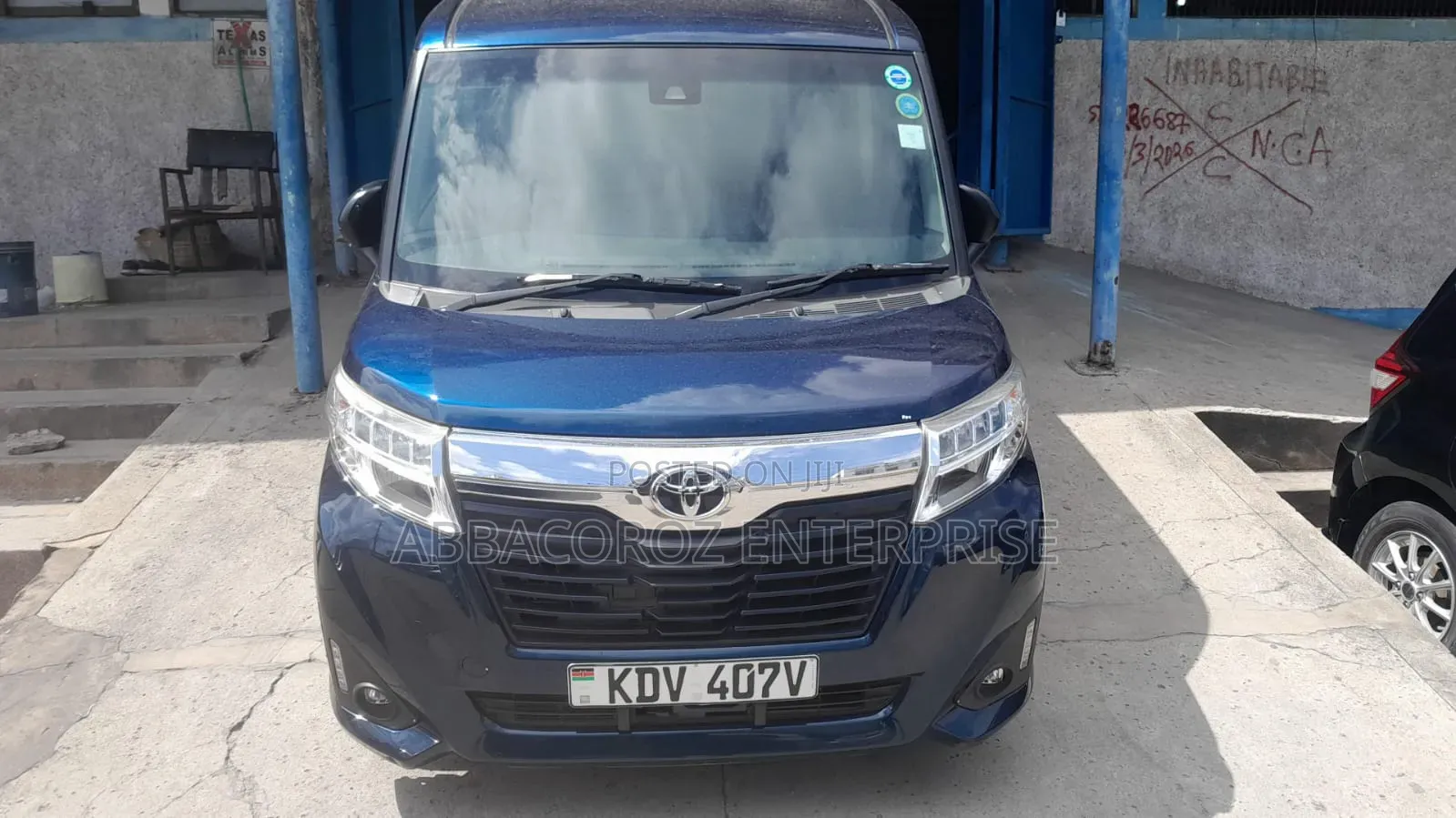 Toyota Roomy 2018 Blue