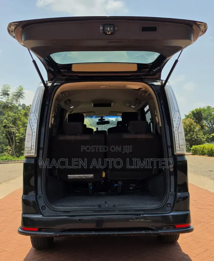 Nissan Serena 2016 Black