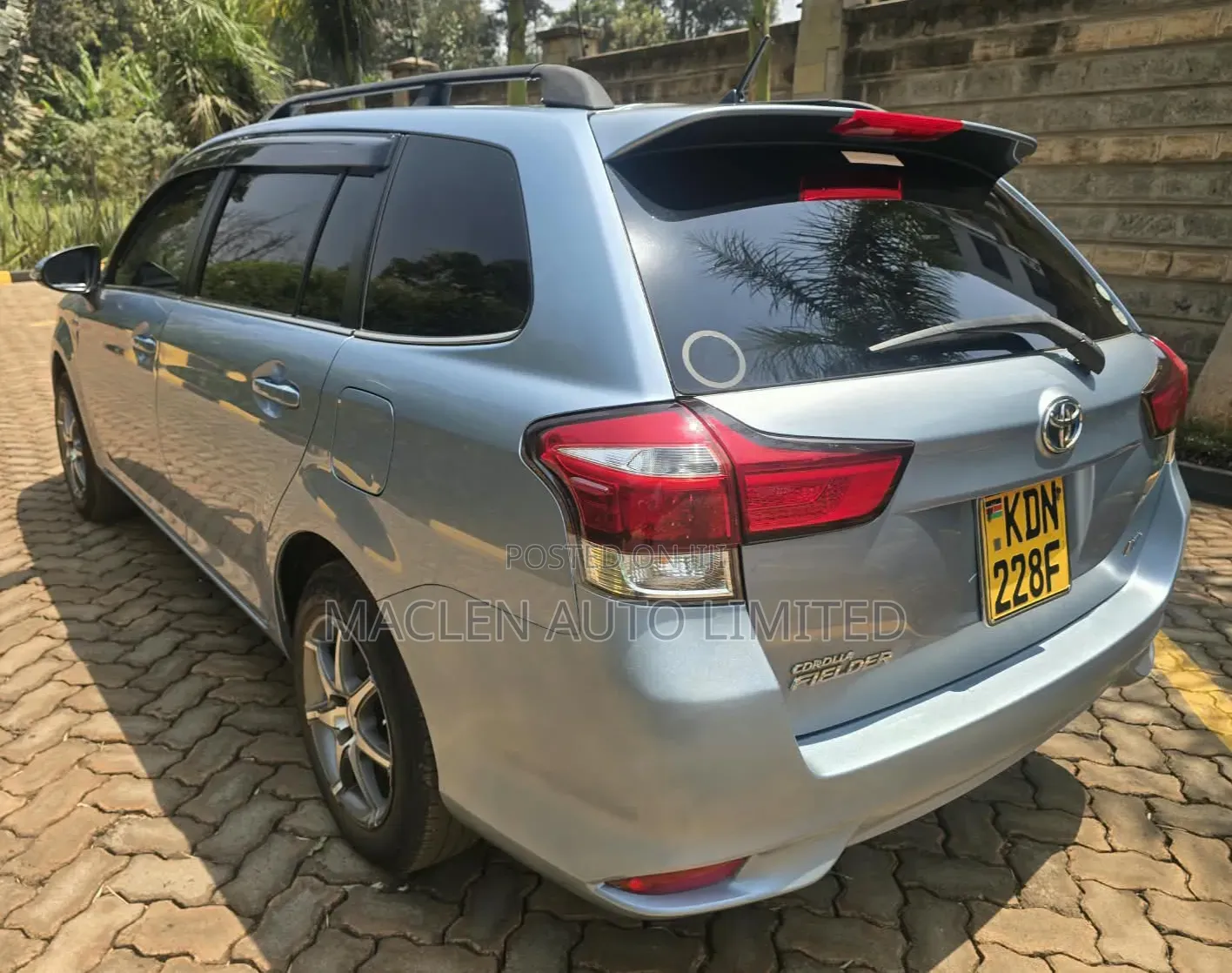Toyota Corolla Fielder 2016 Silver