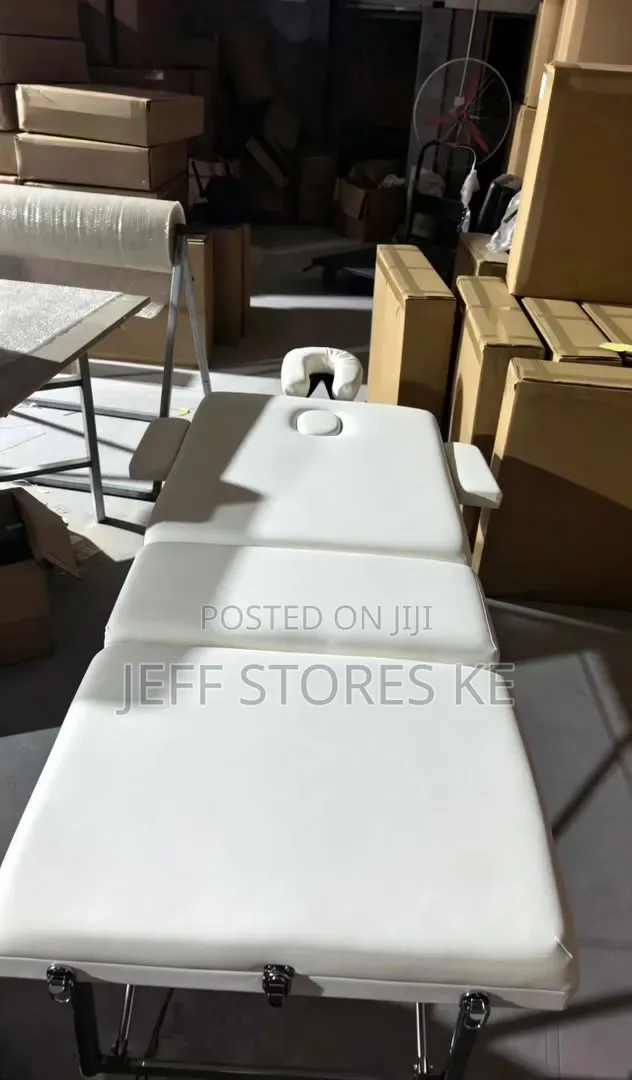 Quality White 3 Segment Metal Bed