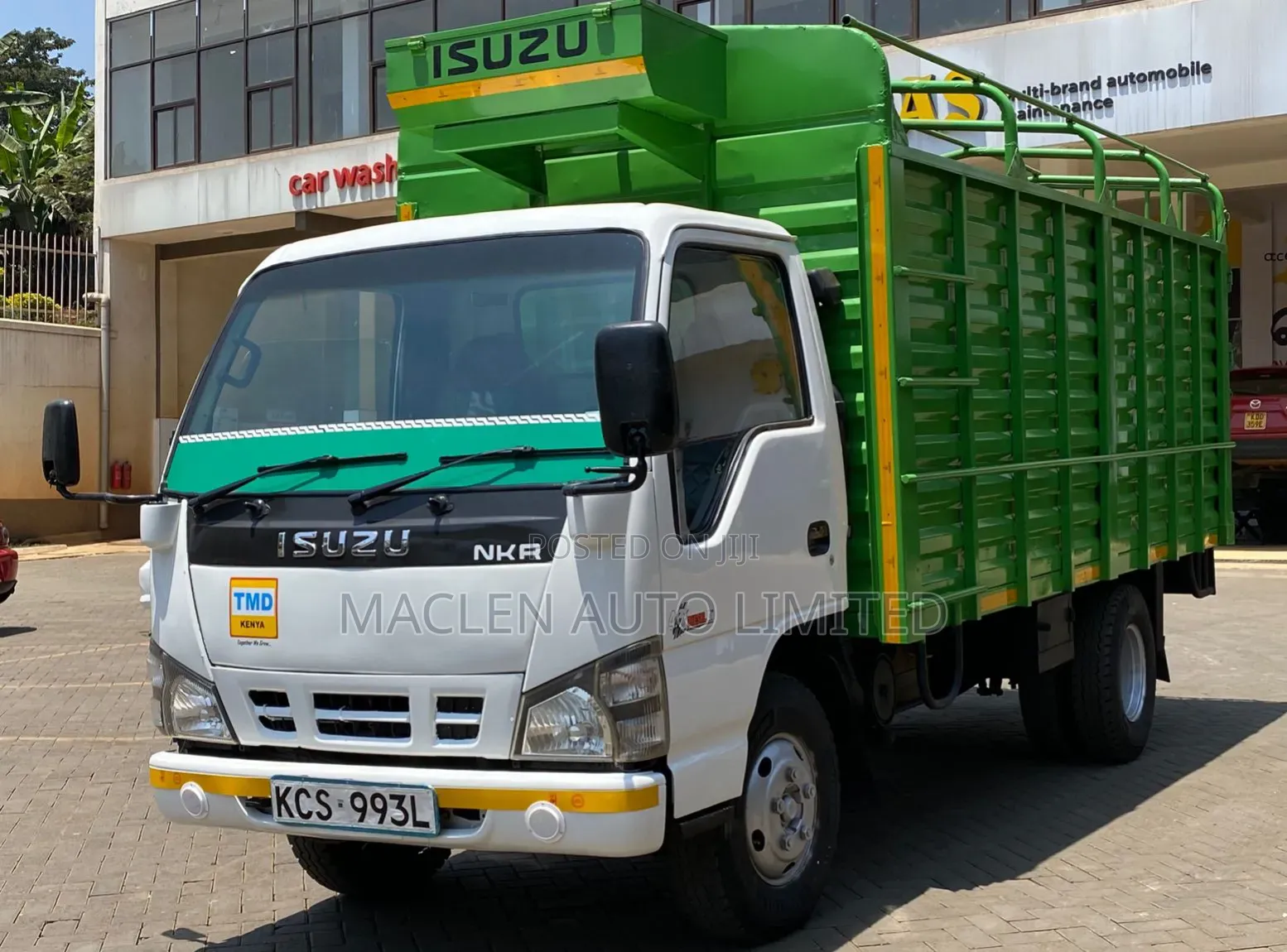 Isuzu NKR 2018 White