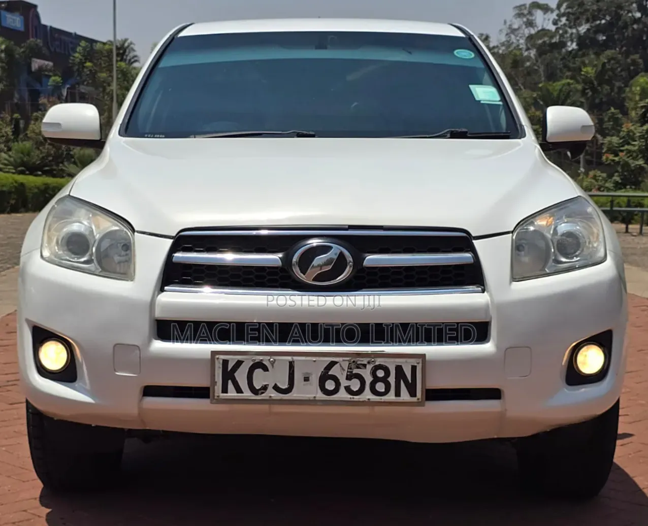 Toyota RAV4 2009 White