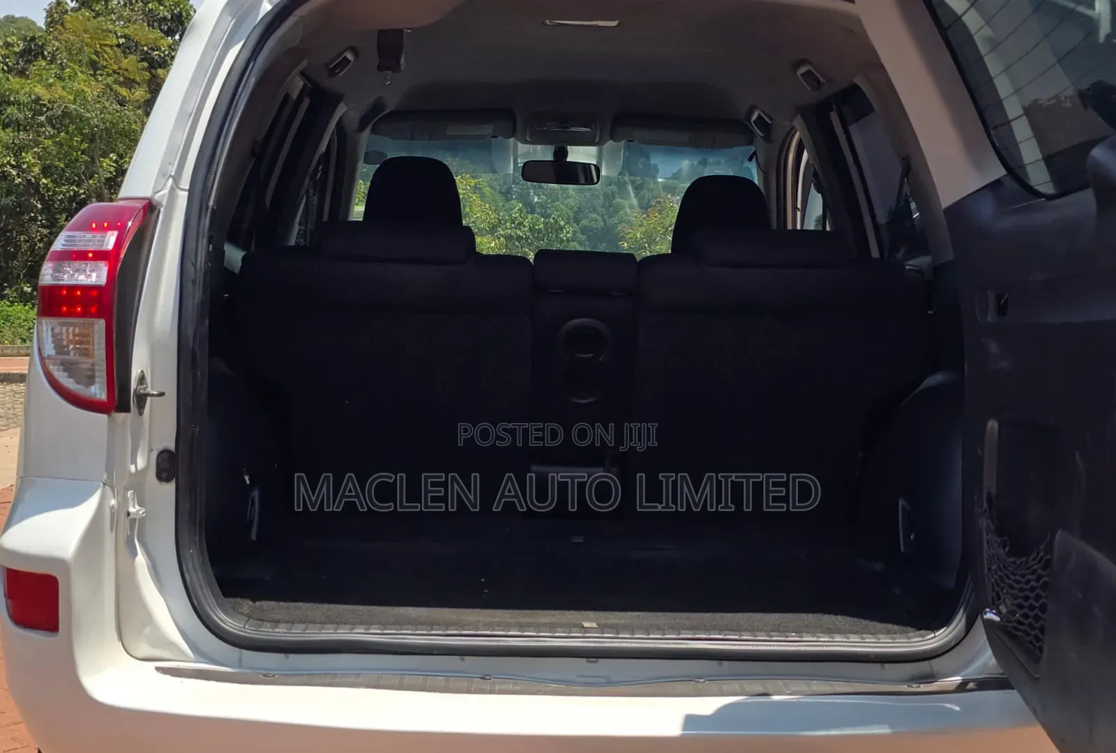 Toyota RAV4 2009 White