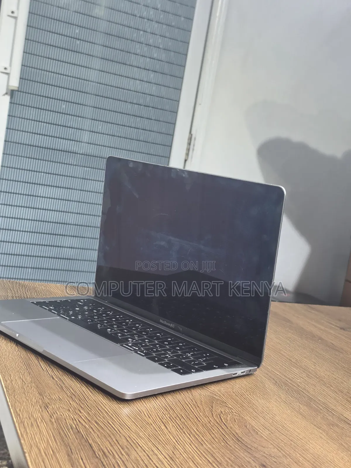 Laptop Apple MacBook Pro 8GB Intel Core i5 SSD 256GB