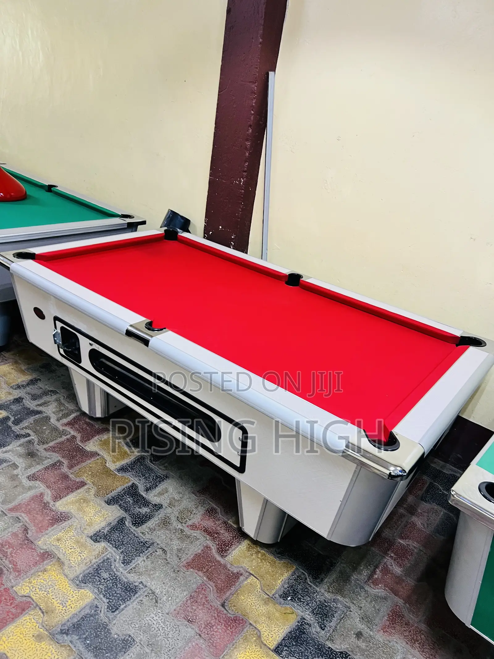 Imported 6 Chrome Corners With Aluminum Base