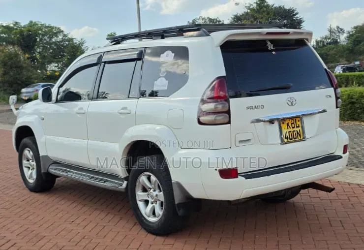 Toyota Land Cruiser Prado 2004 White