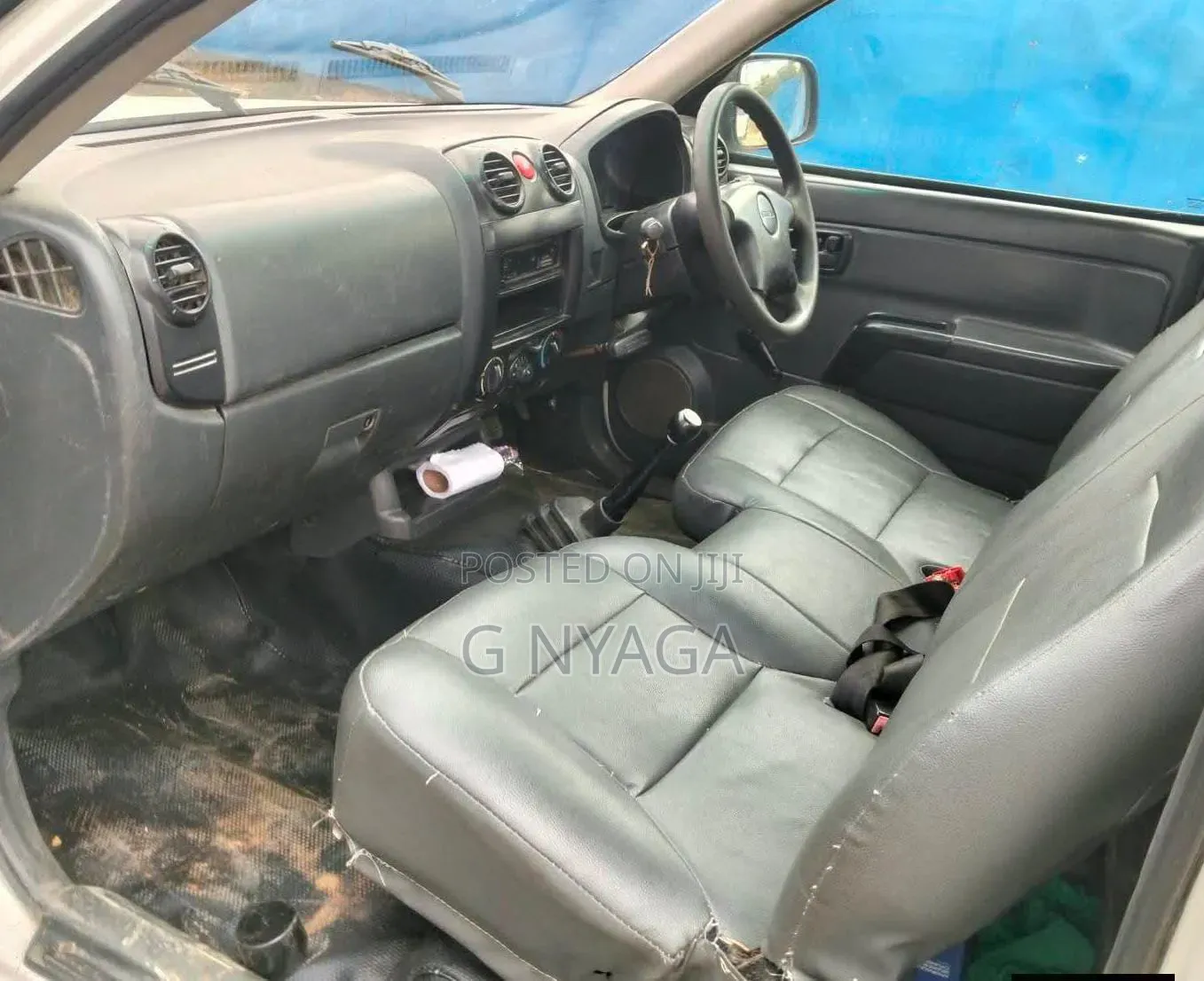 Isuzu D-MAX 2012 White