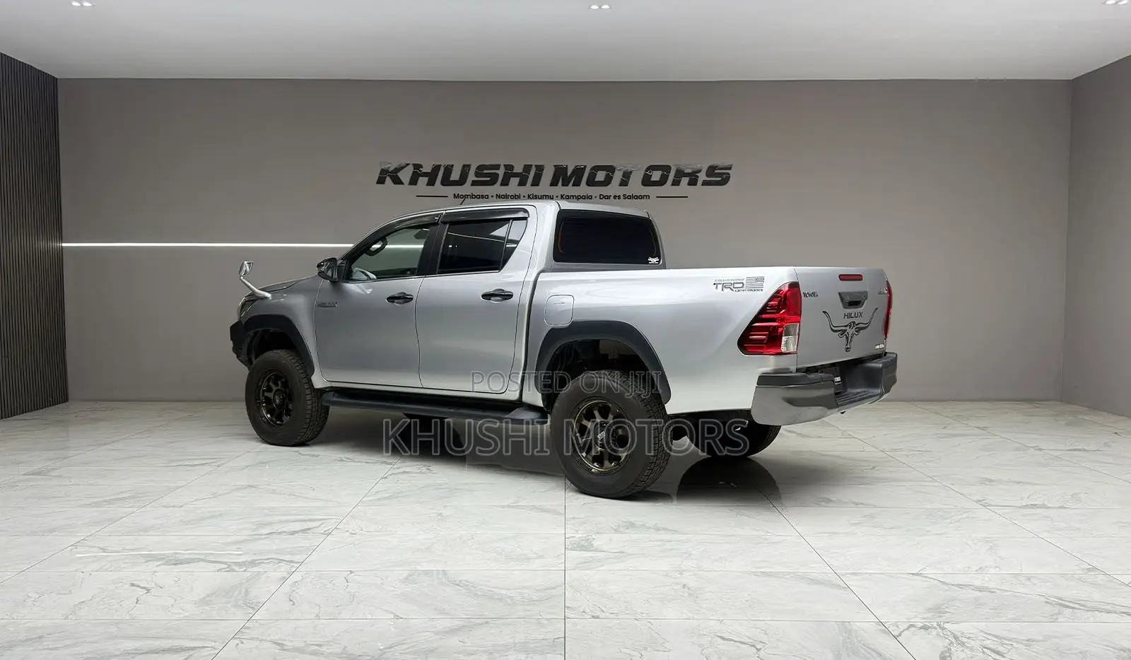 Toyota Hilux 2020 Silver