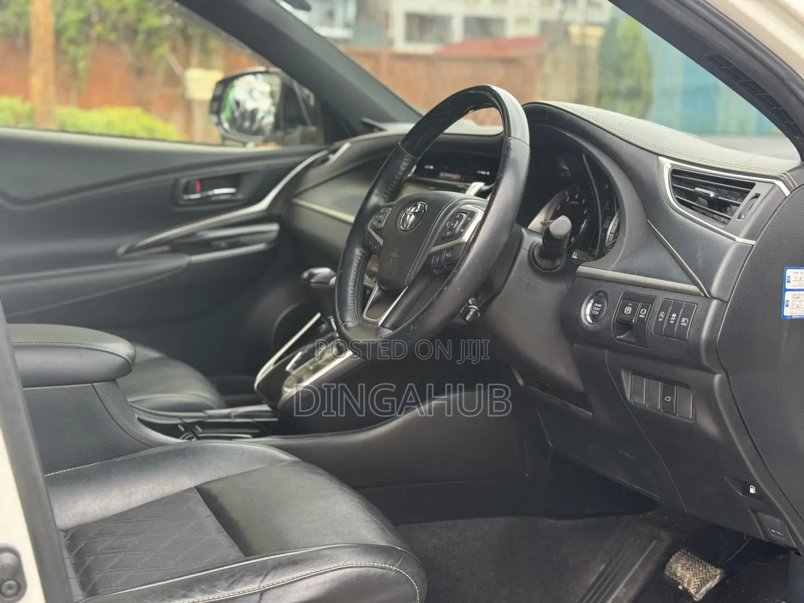 Toyota Harrier 2019 Pearl